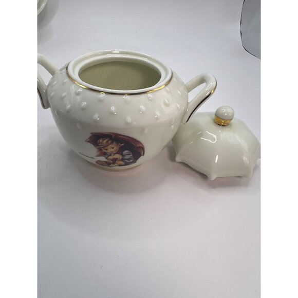 Hummel Danbury Mint Stormy Weather Tea Set Unbrella Boy Creamer, Umbrella Girl S - Picture 12 of 16